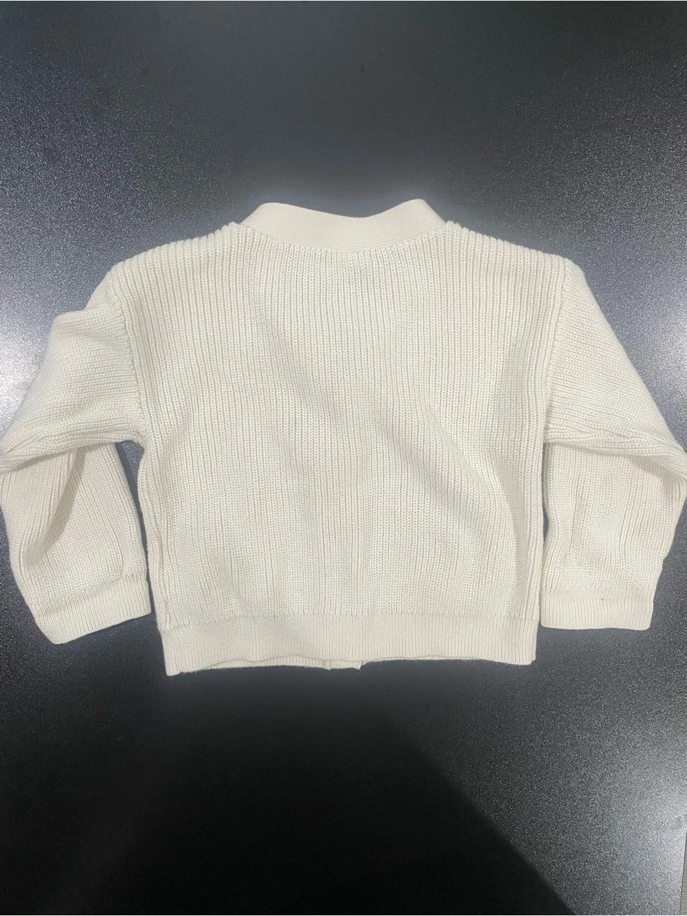 GAP Cream Knit Cardigan with Bear Pockets Fits 18-24 mo. 🐻 🤍